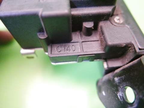 Centralny zamek klapy tył bagażnika 4pin CHEVROLET CAPTIVA I C140 FL 13-15