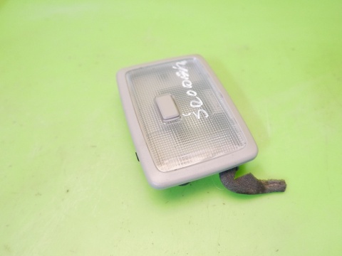 Lampka oświetlenie kabiny środek CHEVROLET CAPTIVA I C140 FL 13-15