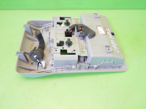 Lampka oświetlenie kabiny schowek na okulary CHEVROLET CAPTIVA I C140 FL 13-