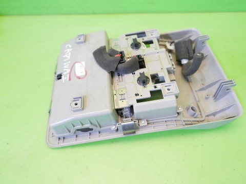 Lampka oświetlenie kabiny schowek na okulary CHEVROLET CAPTIVA I C140 FL 13-