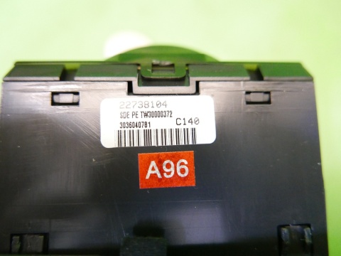 Zegarek zegar cyfrowy 22738104 CHEVROLET CAPTIVA I C140 FL 13-15