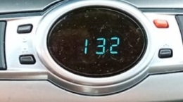 Zegarek zegar cyfrowy 22738104 CHEVROLET CAPTIVA I C140 FL 13-15