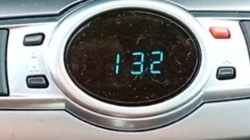 Zegarek zegar cyfrowy 22738104 CHEVROLET CAPTIVA I C140 FL 13-15