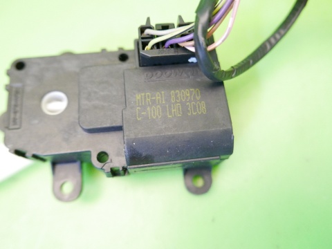 Silniczek sterowania nawiewem nagrzewnicy 830970 CHEVROLET CAPTIVA I C140