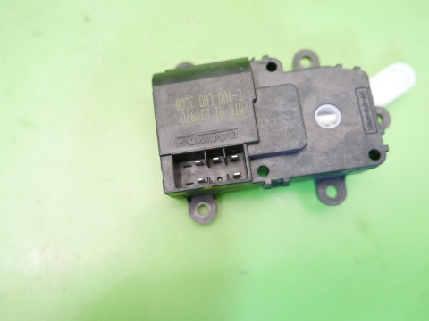 Silniczek sterowania nawiewem nagrzewnicy 830970 CHEVROLET CAPTIVA I C140