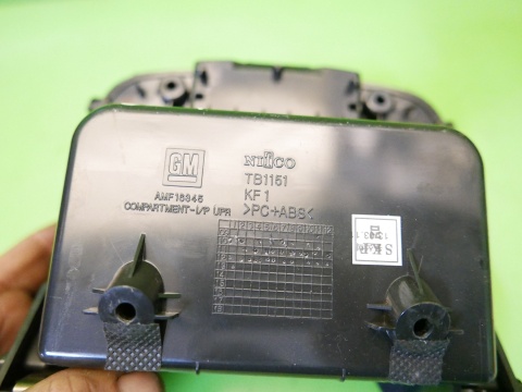 Schowek z deski środkowy CHEVROLET CAPTIVA I C140 FL 13-15