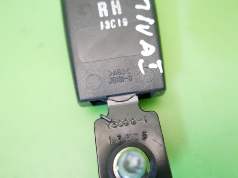 Zapięcie zatrzask pasa prawy tył III rząd CHEVROLET CAPTIVA I C140 FL 13-15