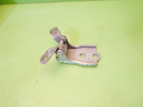 Zawias drzwiowy lewy przód dół GAN CHEVROLET CAPTIVA I C140 FL 13-15