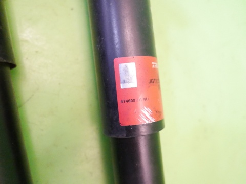 Amortyzatory tył TRW JGT1332T CHEVROLET CAPTIVA I C140 FL 2.2 D 13-15