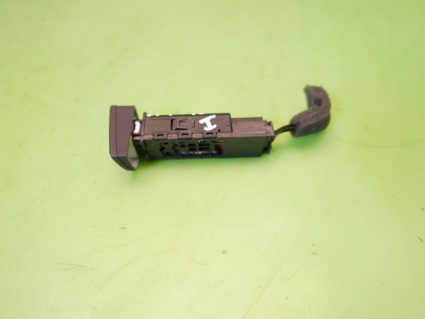 Przełącznik grzania fotela prawy przód CHEVROLET CAPTIVA I C140