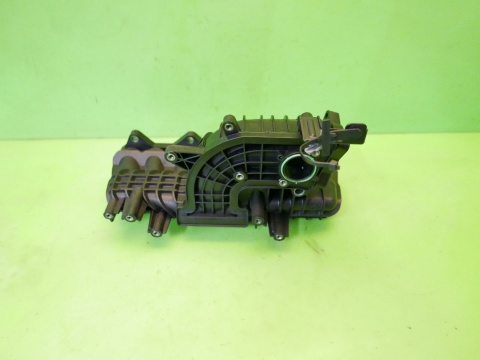 Kolektor ssący dolotowy 25189093 CHEVROLET CAPTIVA I C140 FL 2.2 D 13-15