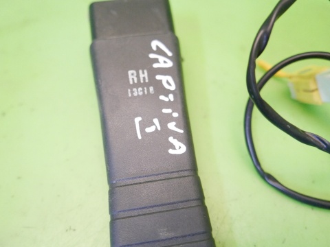 Zapięcie zatrzask pasa prawy przód CHEVROLET CAPTIVA I C140 FL 13-15