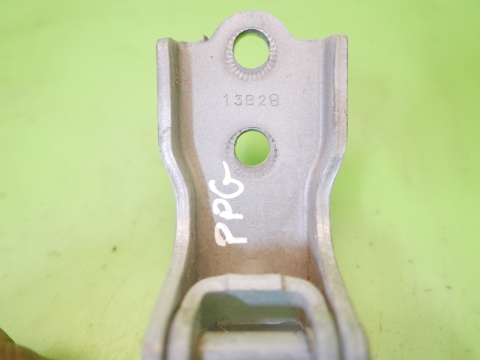 Zawias drzwiowy prawy przód góra GAN CHEVROLET CAPTIVA I C140 FL 13-15