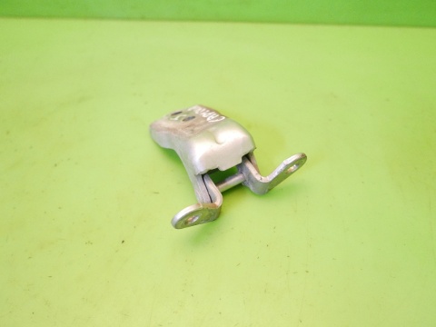 Zawias drzwiowy prawy przód dół GAN CHEVROLET CAPTIVA I C140 FL 13-15