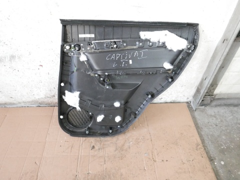 Boczek tapicerka lewa tył CHEVROLET CAPTIVA I C140 FL 13-15