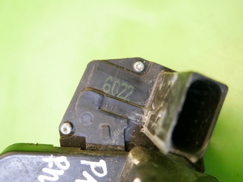 Centralny zamek drzwiowy prawy przód 8pin CHEVROLET CAPTIVA I C140 FL 13-15