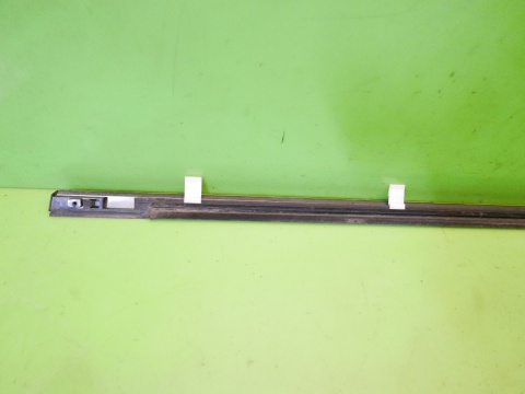 Listwa zgarniająca prawa przód CHEVROLET CAPTIVA I C140 FL 13-15