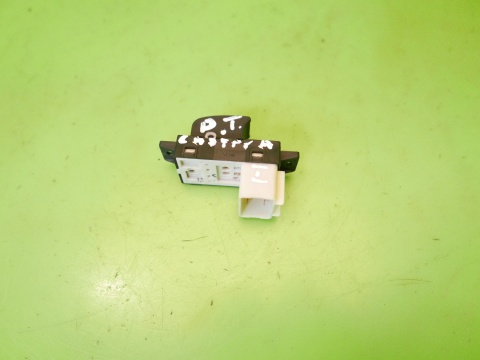 Przełącznik szyby prawy tył 202005438 CHEVROLET CAPTIVA I C140 13-15