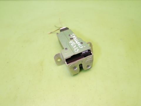 Zamek szyby klapy tył bagażnika CHEVROLET CAPTIVA I C140 FL 13-15