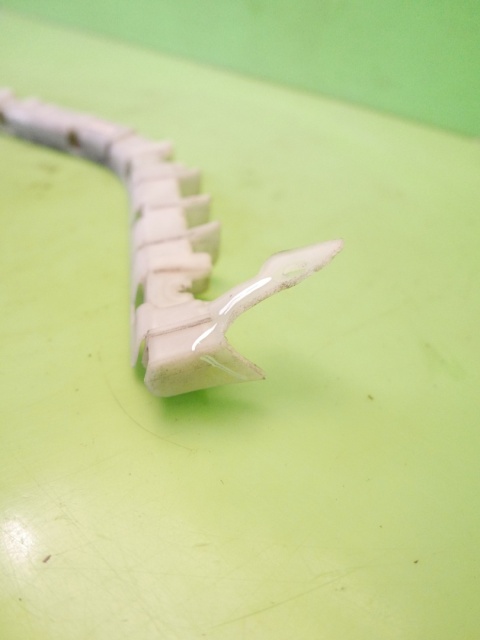 Ślizg zderzaka lewy tył 95133856 CHEVROLET CAPTIVA I C140 FL 13-15