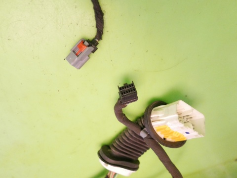 Wiązka instalacja drzwi prawa przód 95083464 CHEVROLET CAPTIVA I C140 FL 13-