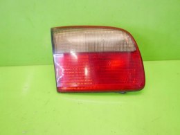 LAMPA LEWA TYŁ W KLAPĘ OPEL OMEGA B SEDAN 94-99