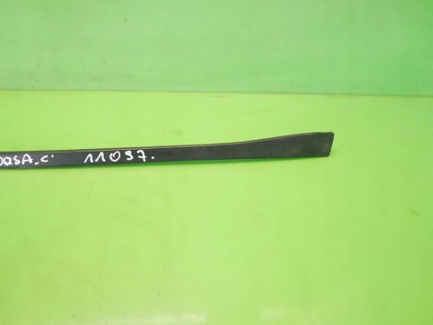 LISTWA SZYBY CZOŁOWEJ LEWA OPEL CORSA C HB 00-03 LISTWA SZYBY CZOŁOWEJ LEWA OPEL CORSA C HB 00-03