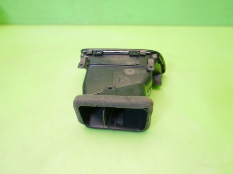 Kratka nawiewu prawa 5G1819710B VW GOLF VII 12-16