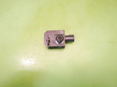 Czujnik uderzeniowy 13502577 CHEVROLET CAPTIVA I C140 FL 13-15