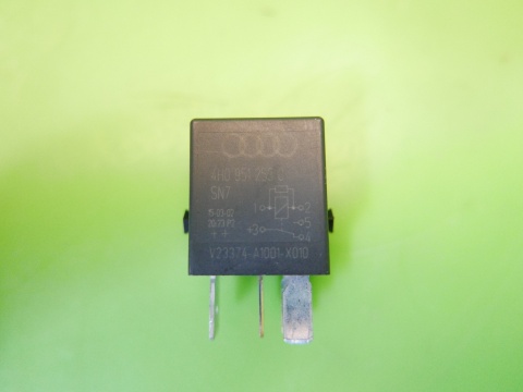 Przekaźnik 646 4H0951253C V23374A1001X010 VW GOLF VII 2.0 TDI 12-16