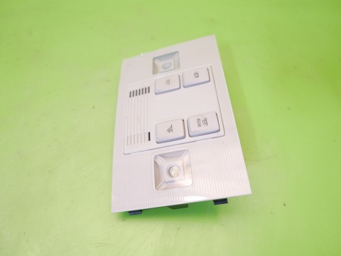 Lampka oświetlenie kabiny przód + mikrofon VW GOLF VII KOMBI 12-16