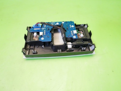 Lampka oświetlenie kabiny przód + mikrofon VW GOLF VII KOMBI 12-16