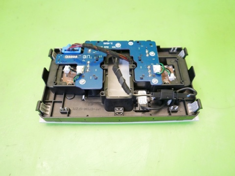 Lampka oświetlenie kabiny przód + mikrofon VW GOLF VII KOMBI 12-16