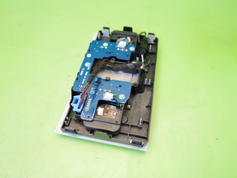 Lampka oświetlenie kabiny przód + mikrofon VW GOLF VII KOMBI 12-16