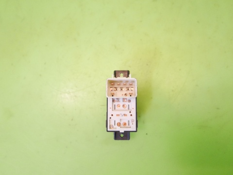 Przełącznik szyby prawy przód 202005438 CHEVROLET CAPTIVA I C140 13-15