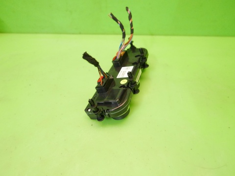 Panel sterowania nawiewem climatronic 5G0907044BD VW GOLF VII 12-16