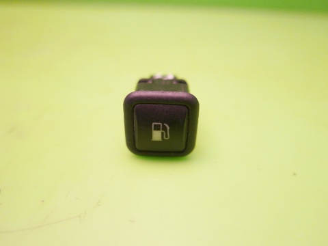 Przełącznik przycisk klapki wlewu paliwa 3B0959833A VW GOLF IV