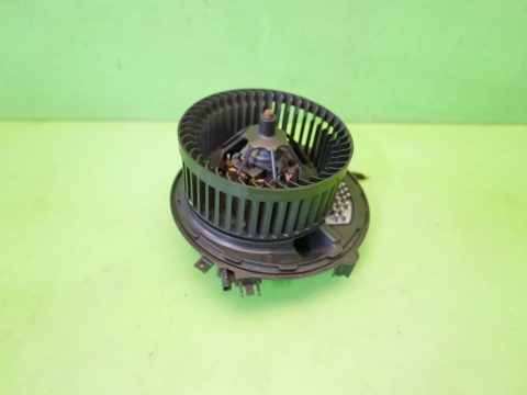 Wentylator dmuchawa opornik 5Q1819021B VW GOLF VII 2.0 TDI 12-16