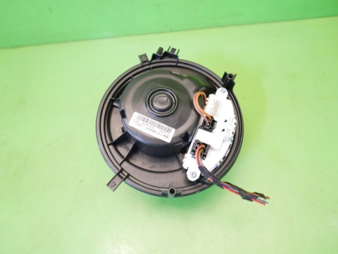 Wentylator dmuchawa opornik 5Q1819021B VW GOLF VII 2.0 TDI 12-16