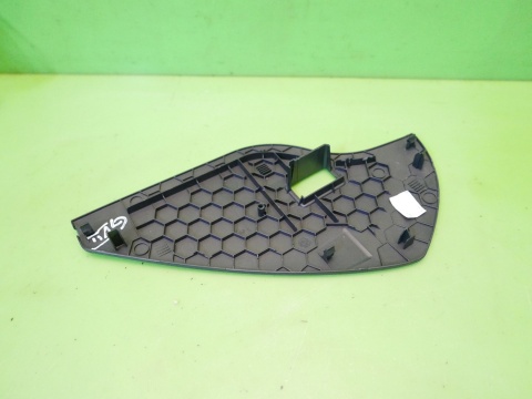 Zaślepka osłona deski prawa 5G1858218 VW GOLF VII 12-16