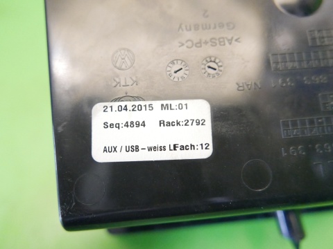 Schowek dekor deski 5G1863391J 5G1863391F VW GOLF VII 12-16