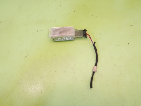 Lampka oświetlenie kabiny 6L0947565 7L0947415 VW GOLF VII 12-16