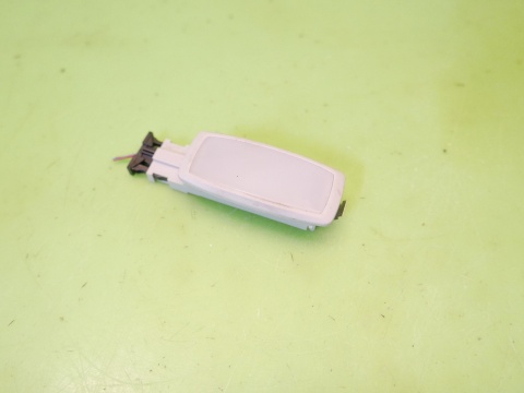 Lampka oświetlenie kabiny 5F0947109C VW GOLF VII 12-16