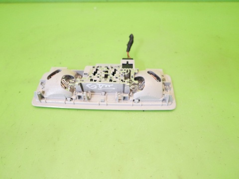 Lampka oświetlenie kabiny 5G0947291K VW GOLF VII KOMBI 12-16