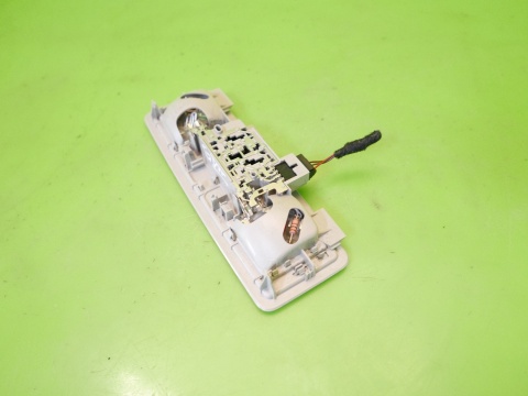 Lampka oświetlenie kabiny 5G0947291K VW GOLF VII KOMBI 12-16