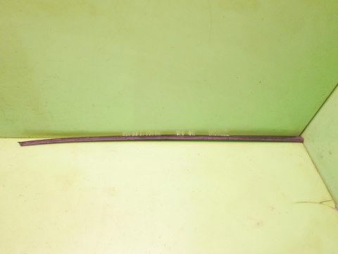 Listwa szyby czołowej prawa przód AUDI A3 8L 96-00