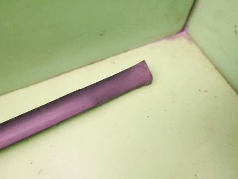 Listwa szyby czołowej prawa przód AUDI A3 8L 96-00