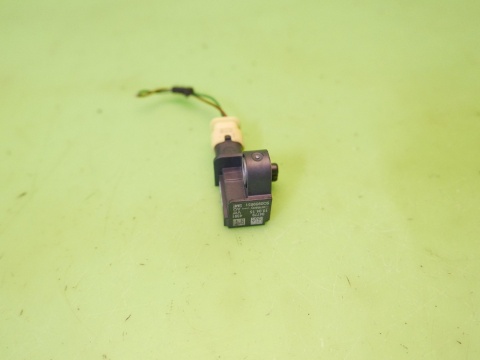 Czujnik uderzeniowy tył 5Q0959651 VW GOLF VII 2.0 TDI 12-16