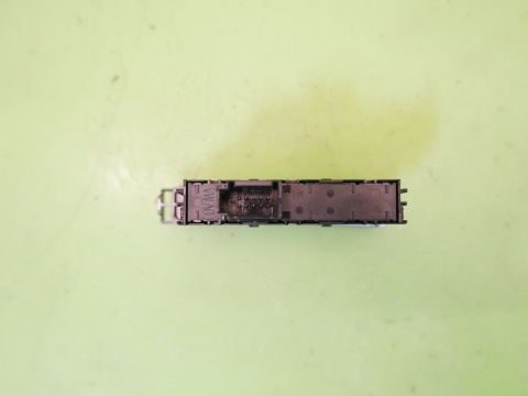 Przełącznik PDC czujników parkowania 5G1927238E VW GOLF VII 12-16