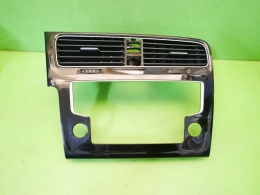 Ramka dekor deski kratki nawiewu środek 5G1819743 VW GOLF VII 12-16